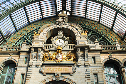 Typisch Antwerpen centraal station